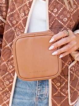 The Teched Out Case Mocha Mousse — view 3
